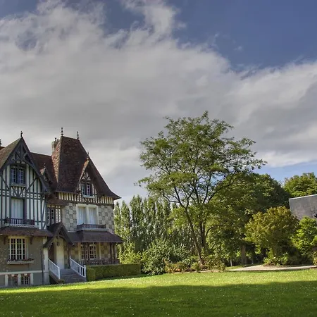 Le Clos Des Pommiers 3*