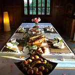 Le Clos Des Pommiers Nocleg ze śniadaniem 3*