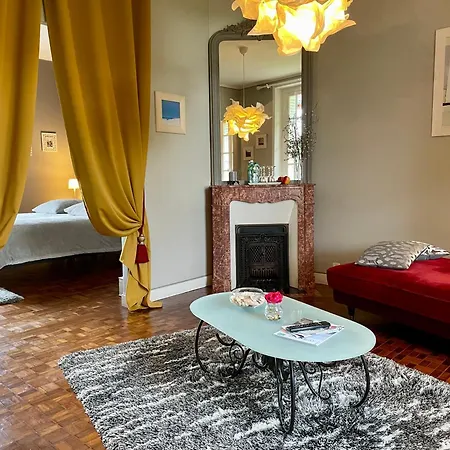 Le Clos Des Pommiers Alojamento de Acomodação e Pequeno-almoço 3*